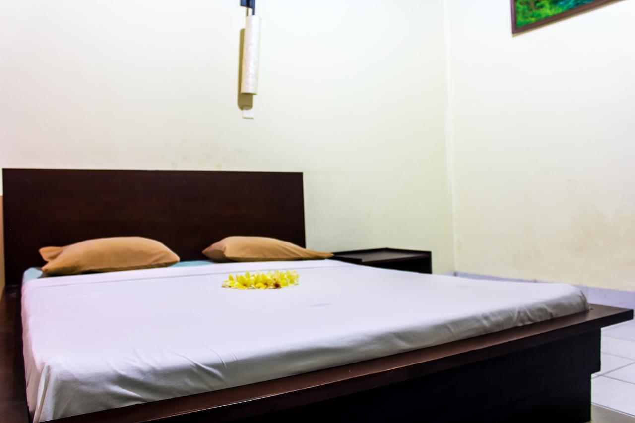 Budhi Beach Inn Кута Экстерьер фото
