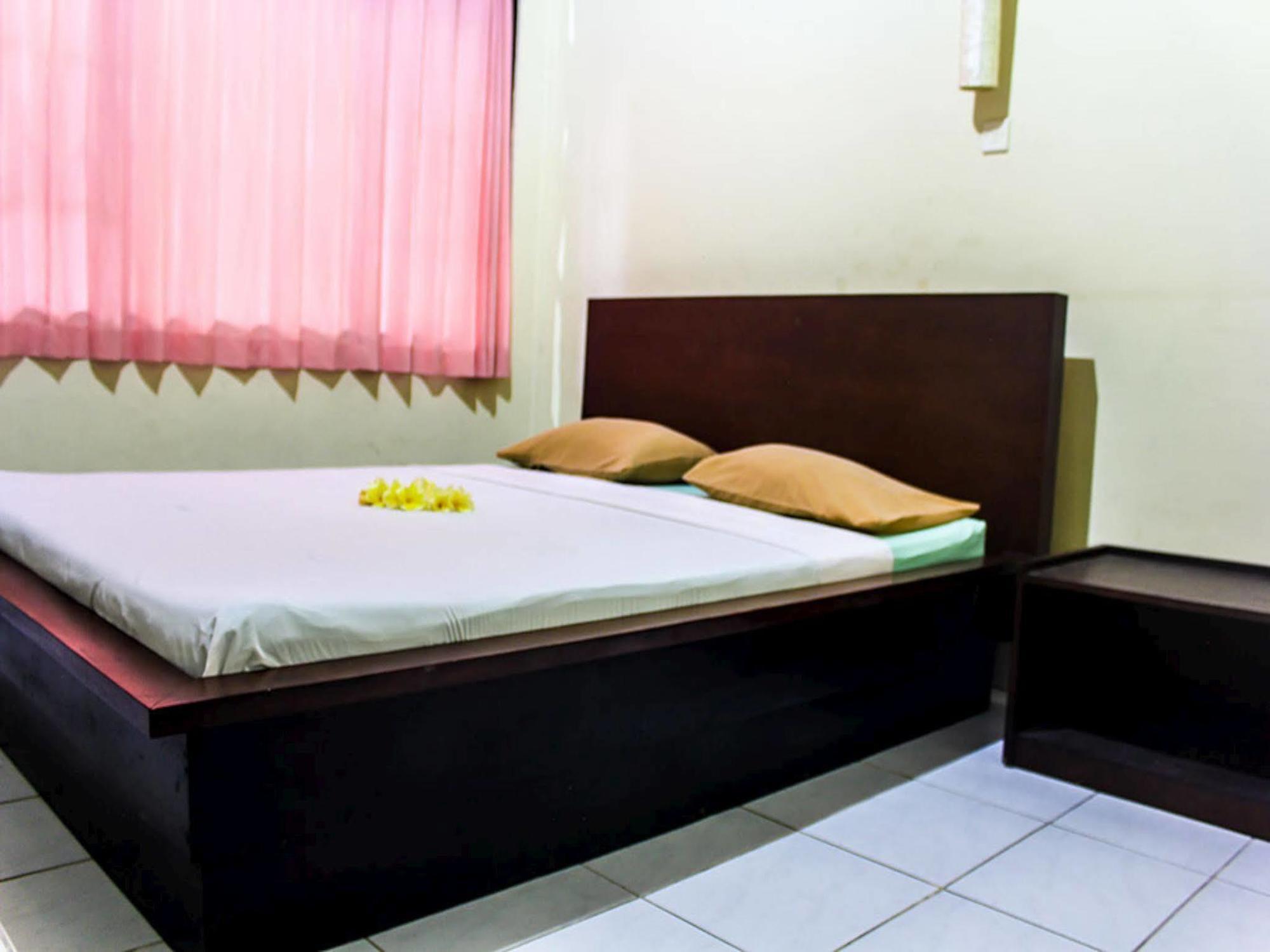 Budhi Beach Inn Кута Экстерьер фото