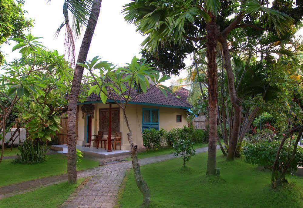 Budhi Beach Inn Кута Экстерьер фото